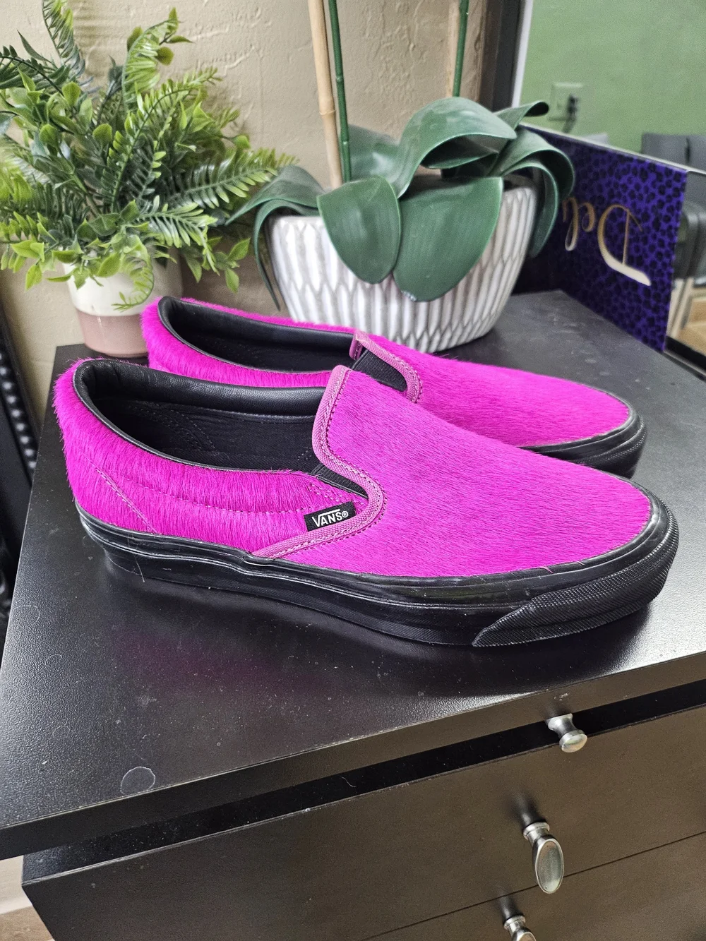Vans Slip-On Fuchsia Pink Faux Fur Sneakers - Picture 4 of 4